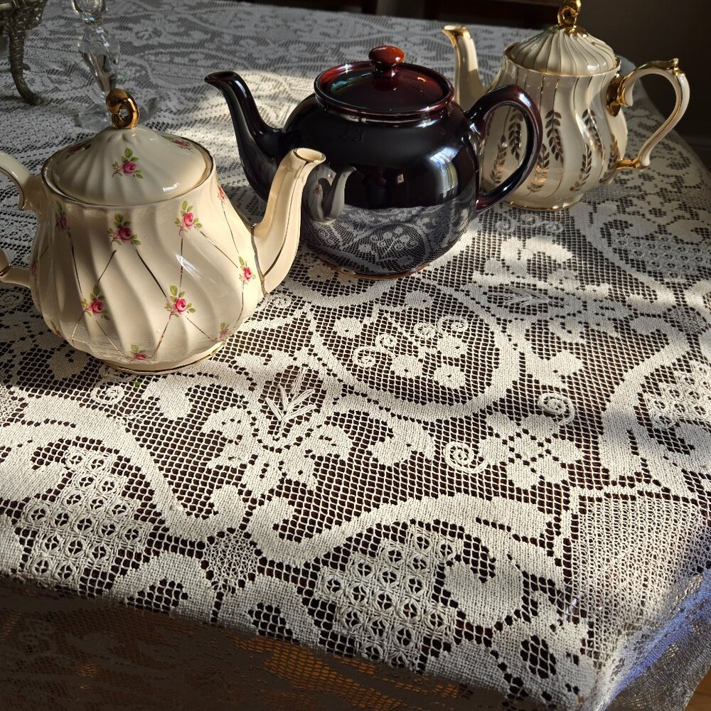 Sadler teapots